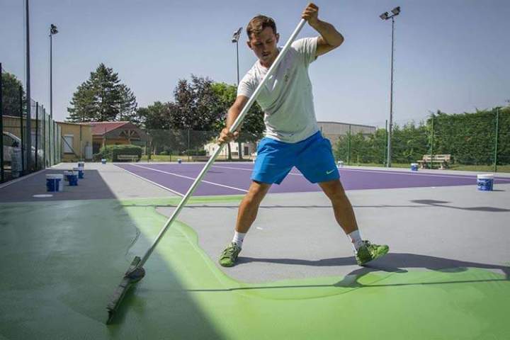 Resurfaçage de courts de tennis en Auvergne Rhône-Alpes